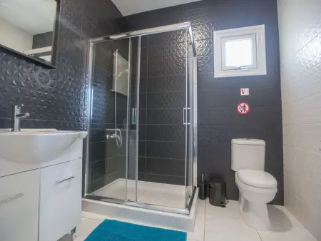 3-Schlafzimmer-Villa in Protaras Zentrum mit Pool - Photo 12