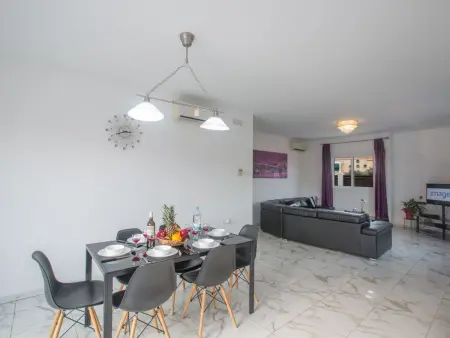 3-Schlafzimmer-Villa in Protaras Zentrum mit Pool - Photo 16