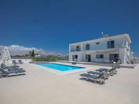 Geräumiges Ferienhaus für 12 Personen in Paralini - Photo 1