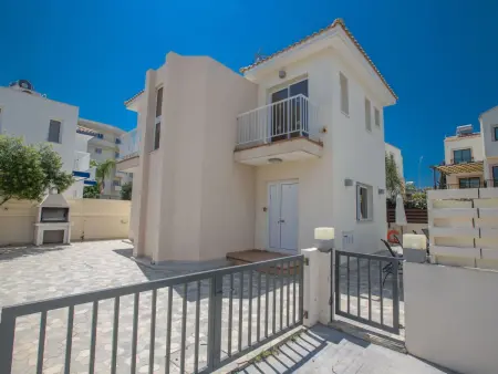 Moderne Ferienvilla PV5 mit großem Garten, Maison 7 personnes à Paralimni - Photo 17