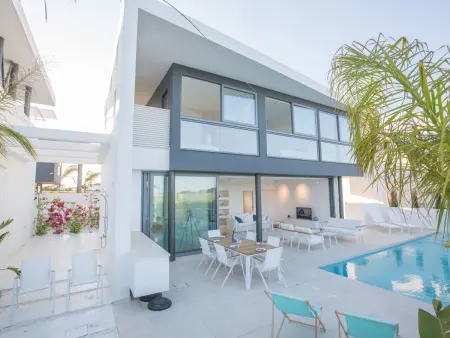 Neue, moderne 3-Schlafzimmer-Villa mit privatem Pool - Photo 4