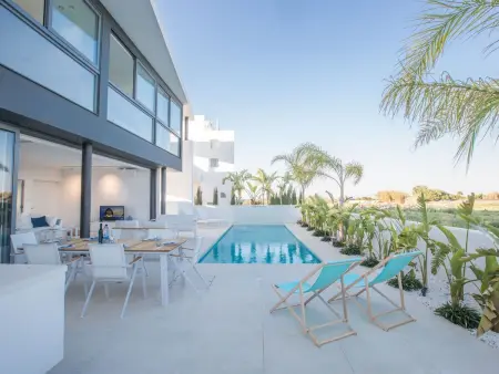 Neue, moderne 3-Schlafzimmer-Villa mit privatem Pool - Photo 5
