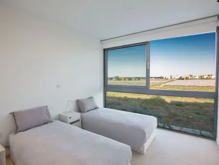 Neue, moderne 3-Schlafzimmer-Villa mit privatem Pool - Photo 15