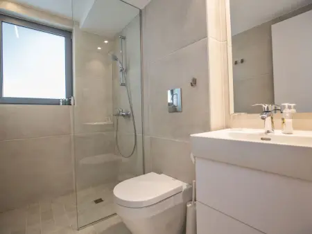 Neue, moderne 3-Schlafzimmer-Villa mit privatem Pool - Photo 18