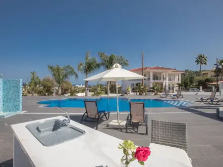 5 Schlafzimmer Privater Pool in Protaras Zentrum - Photo 2