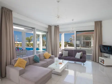 5 Schlafzimmer Privater Pool in Protaras Zentrum - Photo 7