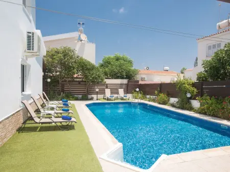 Geräumige Villa mit 3 Schlafzimmern und Pool in Protaras - Photo 4