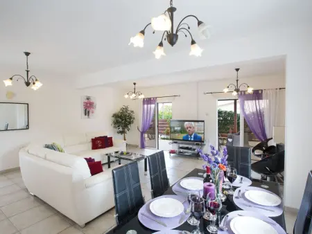 Geräumige Villa mit 3 Schlafzimmern und Pool in Protaras - Photo 6