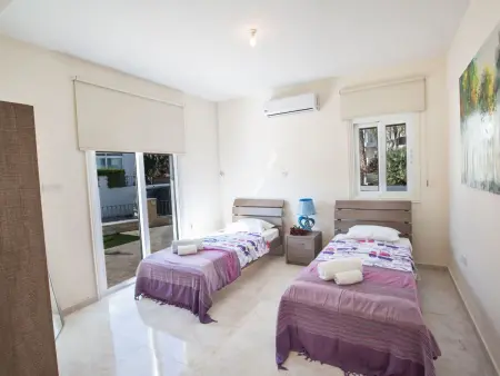 Schöne Villa direkt am Meer, Maison 10 personnes à Paralimni - Photo 16