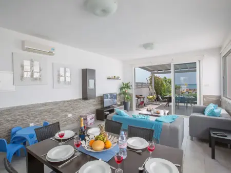 Moderne, geräumige Villa am Strand mit Pool, Maison 6 personnes à Ayia Napa - Photo 12