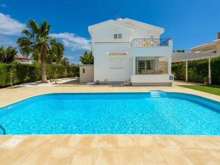 4-Schlafzimmer-Villa mit privatem Pool in Ayia Napa - Photo 1