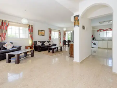 4-Schlafzimmer-Villa mit privatem Pool in Ayia Napa - Photo 6