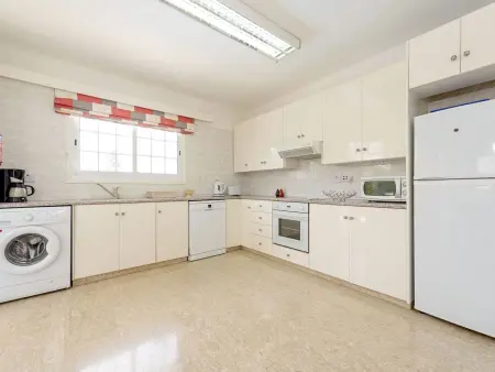 4-Schlafzimmer-Villa mit privatem Pool in Ayia Napa - Photo 8