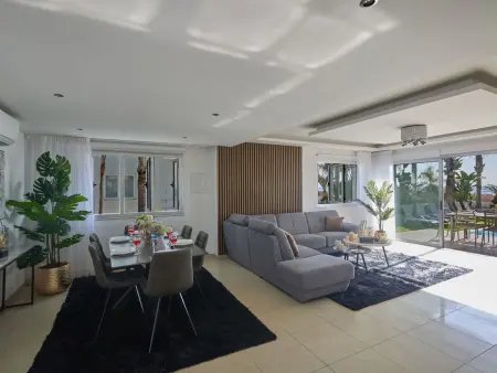 Moderne, geräumige Ferienvilla, Maison 6 personnes à Ayia Napa - Photo 5