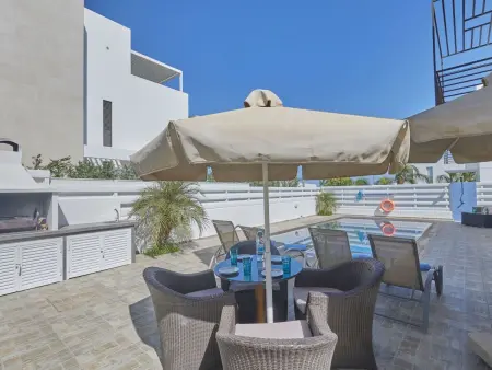in Paralimni mit geräumigem Garten, Maison 6 personnes à Agios Georgios Pegeias - Photo 19