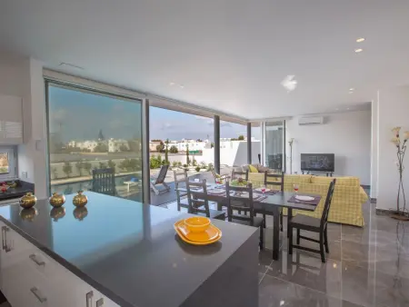 3-Schlafzimmer-Villa mit privatem Pool und Dachgarten - Photo 9