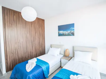 3-Schlafzimmer-Villa mit privatem Pool und Dachgarten - Photo 14
