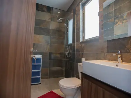 3-Schlafzimmer-Villa mit privatem Pool und Dachgarten - Photo 16