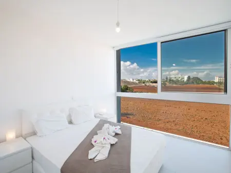3-Schlafzimmer-Villa mit Pool, Dachgarten, Meerblick - Photo 14
