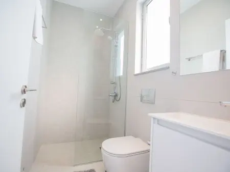3-Schlafzimmer-Villa mit Pool, Dachgarten, Meerblick - Photo 17
