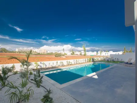 3-Schlafzimmer-Villa mit Pool, Dachgarten, Meerblick - Photo 21