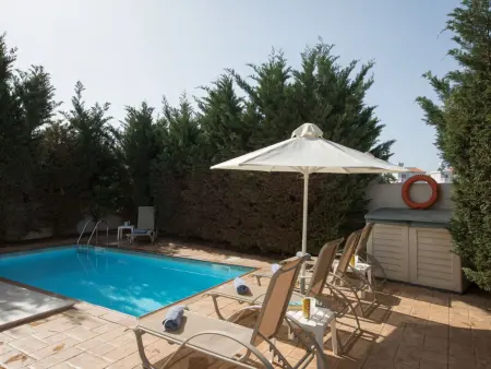 3-Bett-Villa mit privatem Pool in einer bewachten Anlage - Photo 3