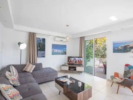 3-Bett-Villa mit privatem Pool in einer bewachten Anlage - Photo 9