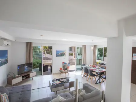 3-Bett-Villa mit privatem Pool in einer bewachten Anlage - Photo 11