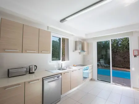 3-Bett-Villa mit privatem Pool in einer bewachten Anlage - Photo 12