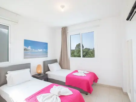 3-Bett-Villa mit privatem Pool in einer bewachten Anlage - Photo 15
