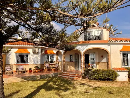 Strandvilla 'Tiempo Lento', Maison 10 personnes à La Axarquía  Torrox - Photo 1