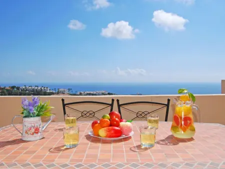 Penthouse, Jacuzzi, Meerblick, BBQ,wifi, AC, Appartement 7 personnes à Calahonda - Photo 16