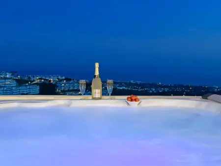 Penthouse, Jacuzzi, Meerblick, BBQ,wifi, AC, Appartement 7 personnes à Calahonda - Photo 39