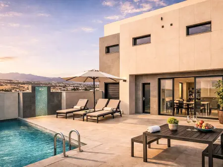 Luxuriöse Villa mit privatem Pool und Bergblick - Photo 35