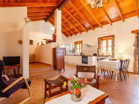 Komfortables Ferienhaus mit privatem Pool und id - Photo 1