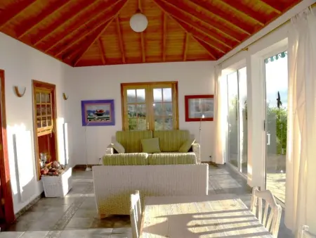 Anspruchsvolle Ferienvilla mit Panoramablick, Maison 6 personnes à Tijarafe - Photo 7
