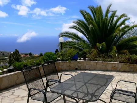 Anspruchsvolle Ferienvilla mit Panoramablick, Maison 6 personnes à Tijarafe - Photo 17
