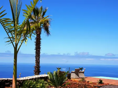 Moderne Architekten-Villa mit Infinity-Pool und Meerblick - Photo 41