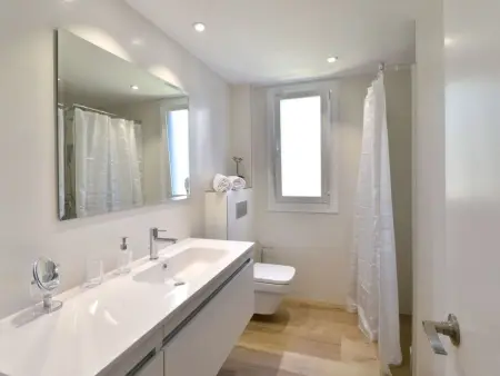 Neu renoviertes, modernes Apartment für 4 Personen, direkt an der Cala Ferrera - Photo 10