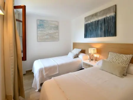 Neu renoviertes, modernes Apartment für 4 Personen, direkt an der Cala Ferrera - Photo 11