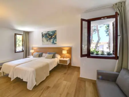 Neu renoviertes, modernes Apartment für 4 Personen, direkt an der Cala Ferrera - Photo 12