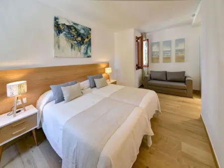 Neu renoviertes, modernes Apartment für 4 Personen, direkt an der Cala Ferrera - Photo 13