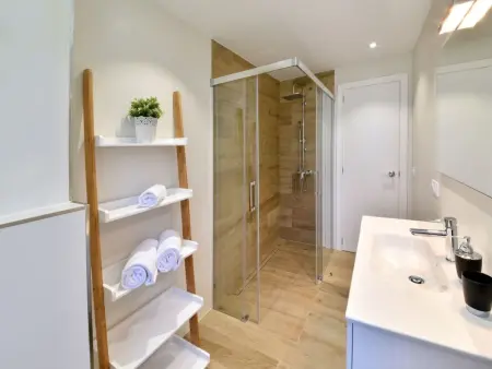 Neu renoviertes, modernes Apartment für 4 Personen, direkt an der Cala Ferrera - Photo 14