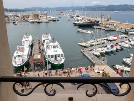 Superb 3 Bedroom Apartment on the Port, Appartement 6 personnes à Saint Tropez - Photo 5
