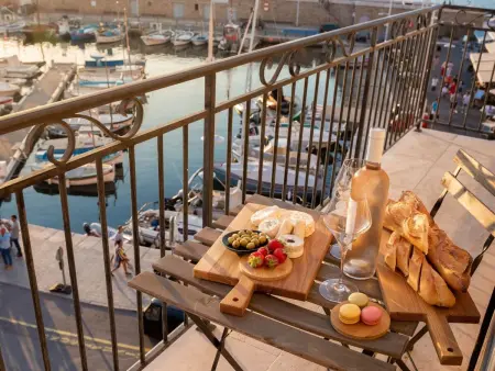 Wunderschöne Wohnung mit Balkon am Hafen, Appartement 4 personnes à Saint Tropez - Photo 1