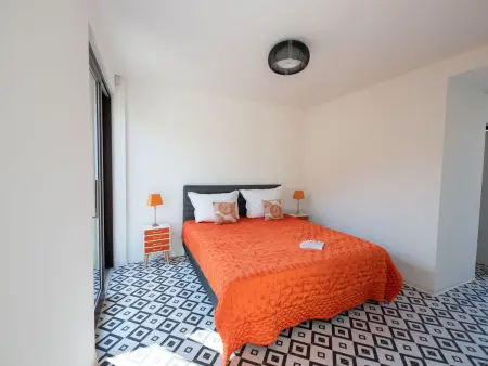 Schicke und moderne Maisonnette im Stadtzentrum, Maison 6 personnes à Saint Tropez - Photo 2