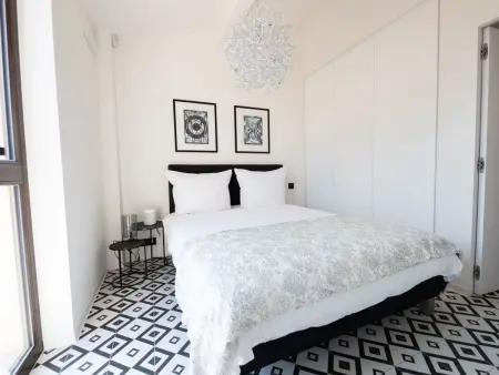 Schicke und moderne Maisonnette im Stadtzentrum, Maison 6 personnes à Saint Tropez - Photo 6