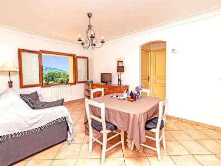 Locations-06 - das haus von noelie 1. stock, Appartement 6 personnes à Cipières - Photo 1