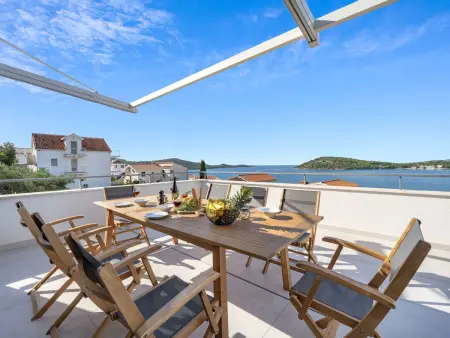 Villa Tyra, Maison 8 personnes à Rogoznica Ražanj - Photo 6