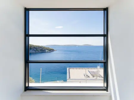 Gemütliches Ferienhaus in Vinišće mit Privatem Pool und Meerblick - Photo 18